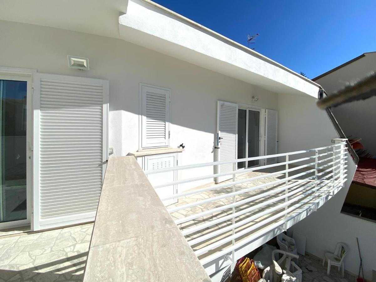 La Stella Marinella Apartment Санта Маринела Екстериор снимка
